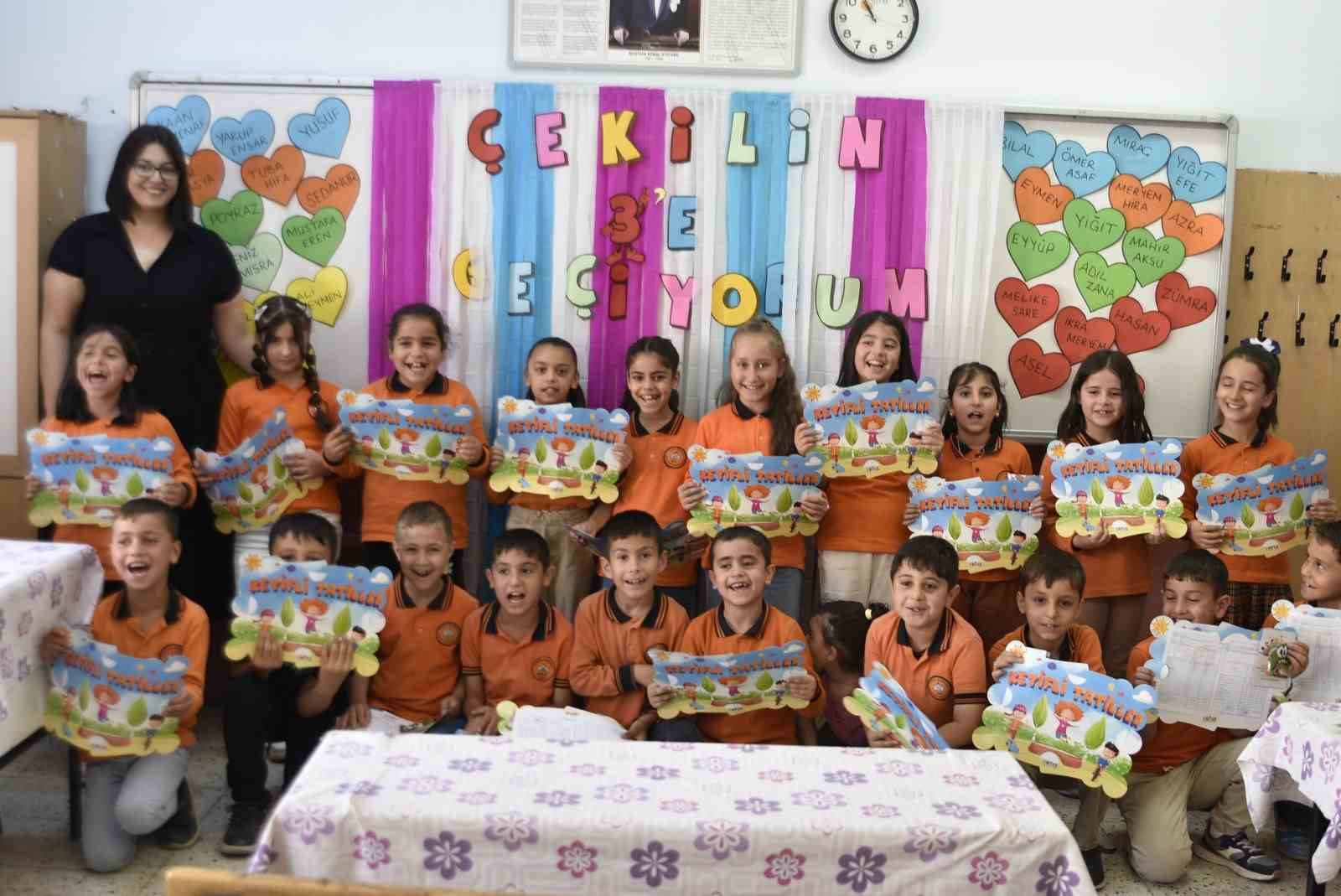 Bitlis’te 97 bin 196 öğrenci karne alarak yaz tatiline girdi