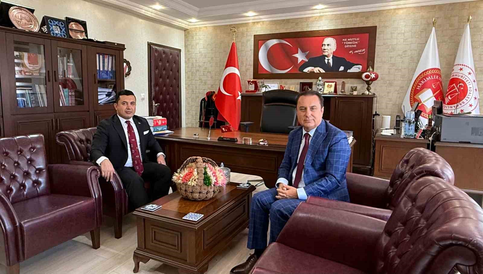 Anamur Kaymakamı Bozdemir, Başsavcı Çatlı’yla vedalaştı