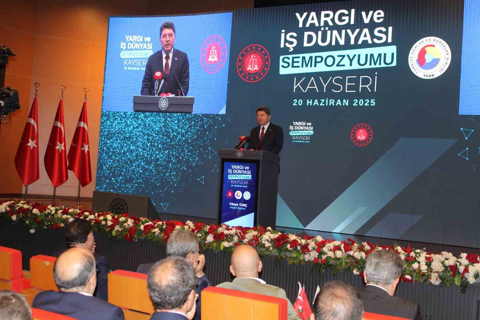 Adalet Bakanı Tunç: "Ülkemizi karalamaya çalışanlar yargı camiamıza büyük haksızlık ediyor"