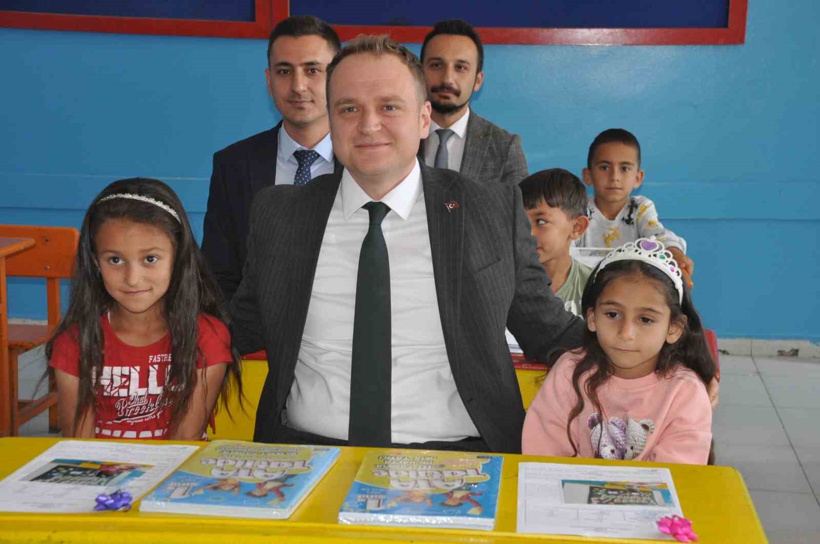 Bulanık&rsquo;ta 18 bin &ouml;ğrenci karne sevinci yaşadı
