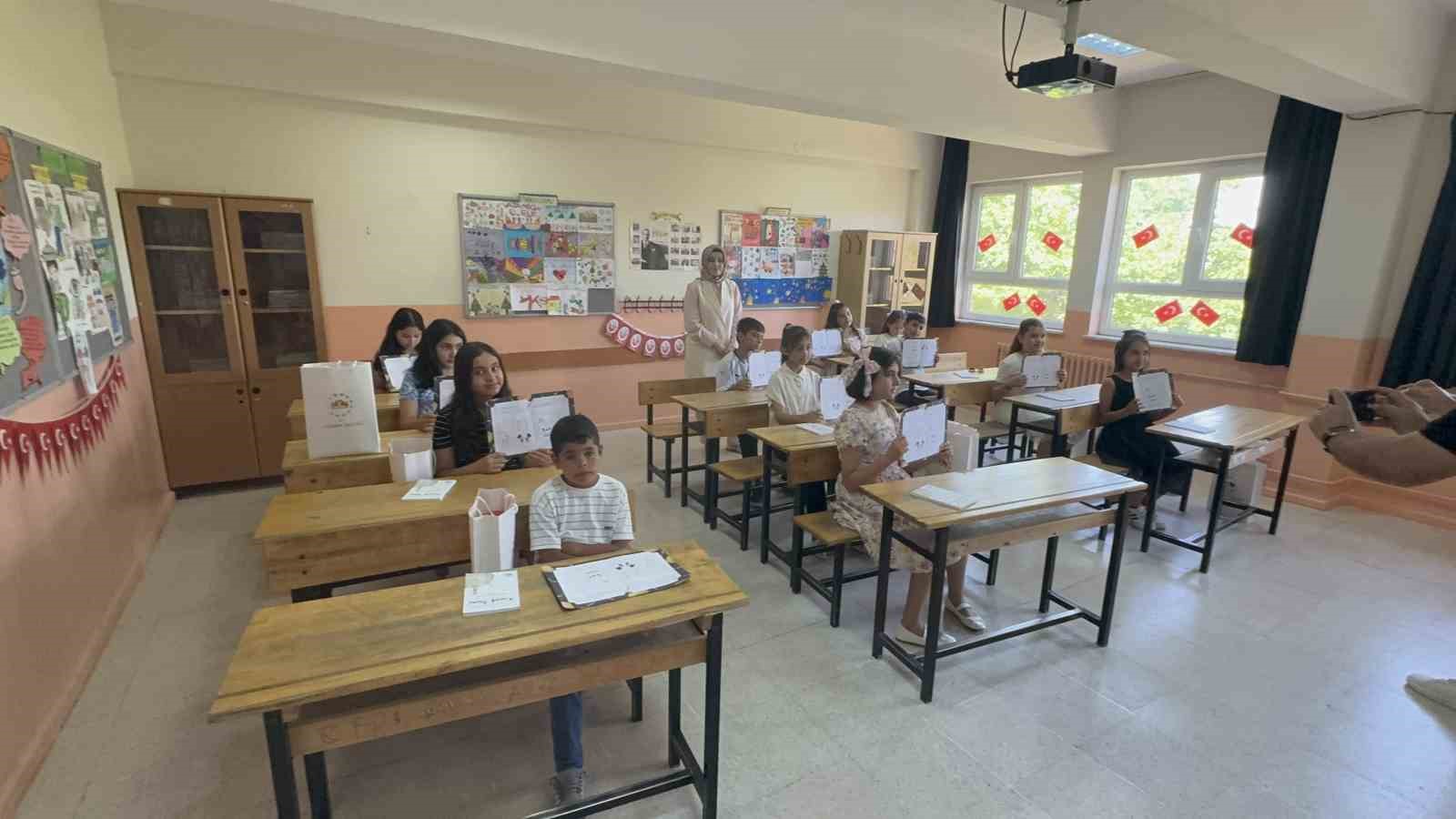 Aksaray’da 86 bin öğrenci karne aldı