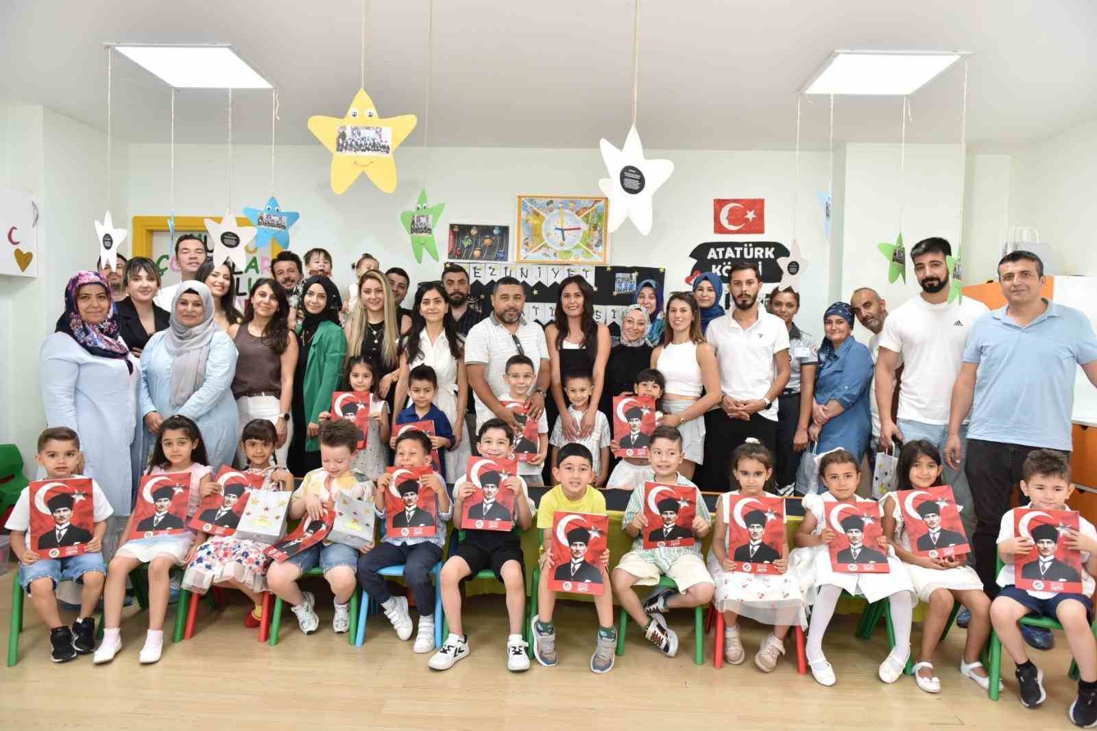 Kepez’in kreşlerinde karne sevinci