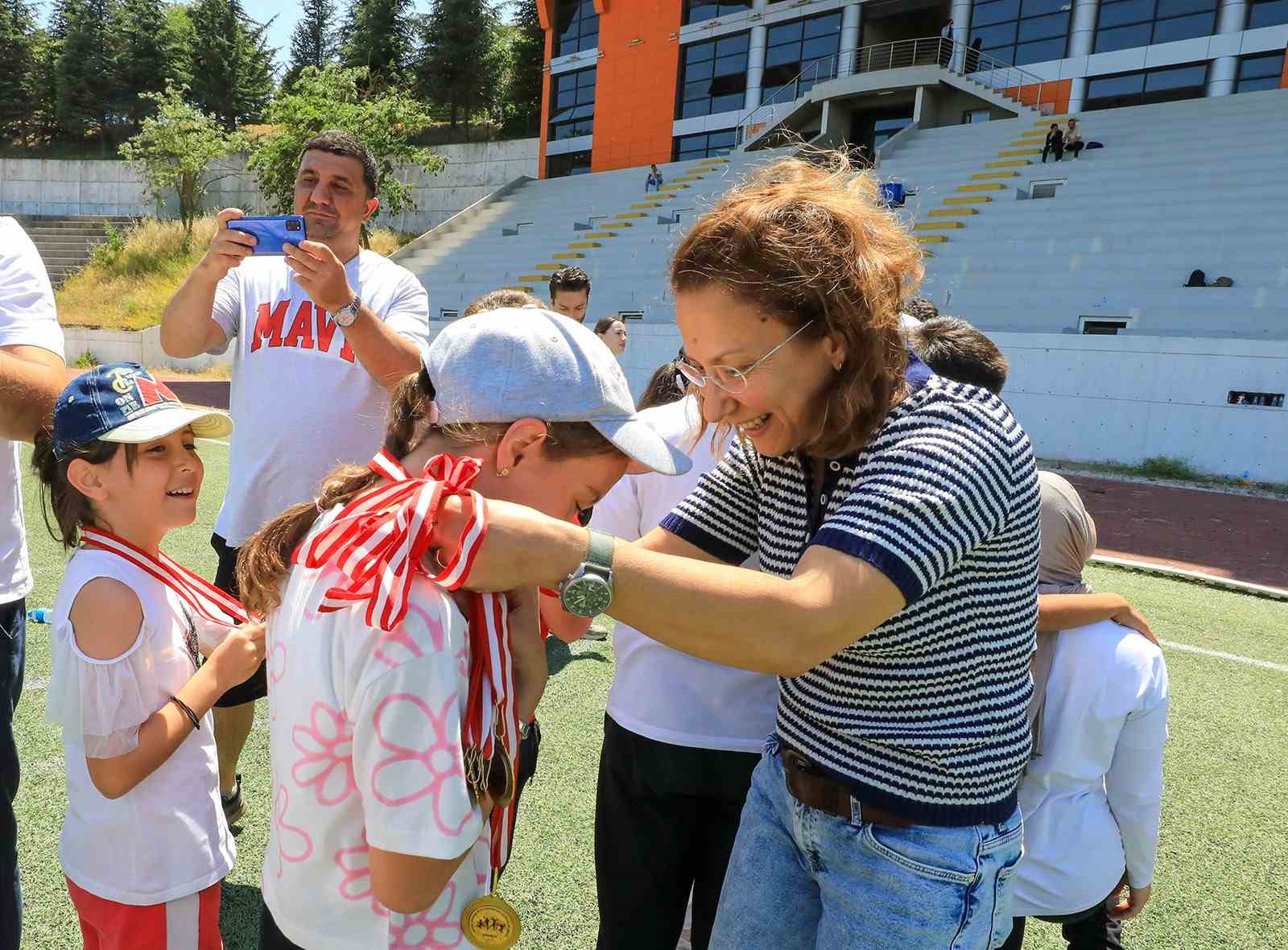 SUB&Uuml;&rsquo;n&uuml;n şenliğinde hem eğlendiler hem &ouml;ğrendiler
