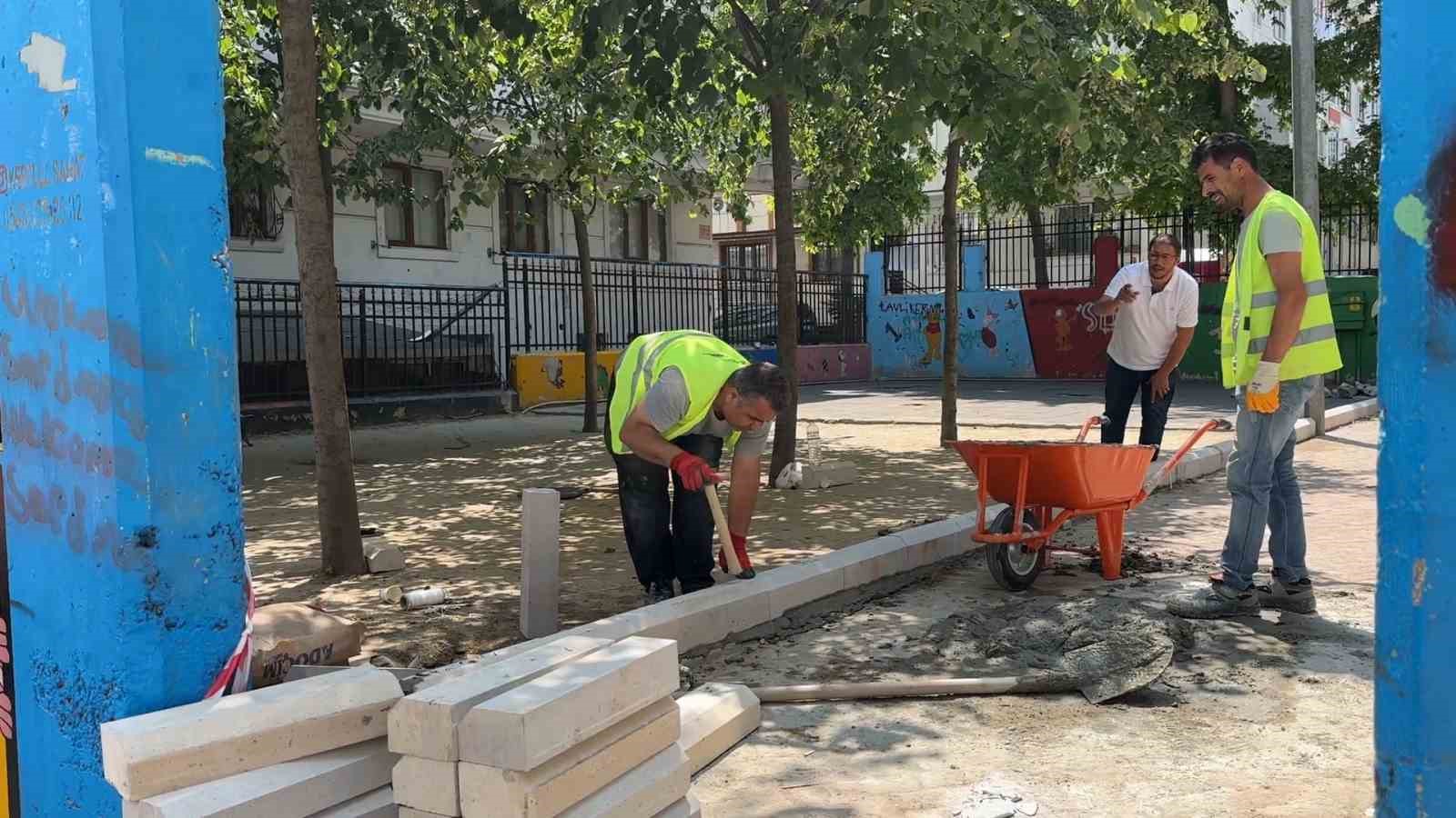 Esenyurt&rsquo;un parkları baştan sona yenileniyor
