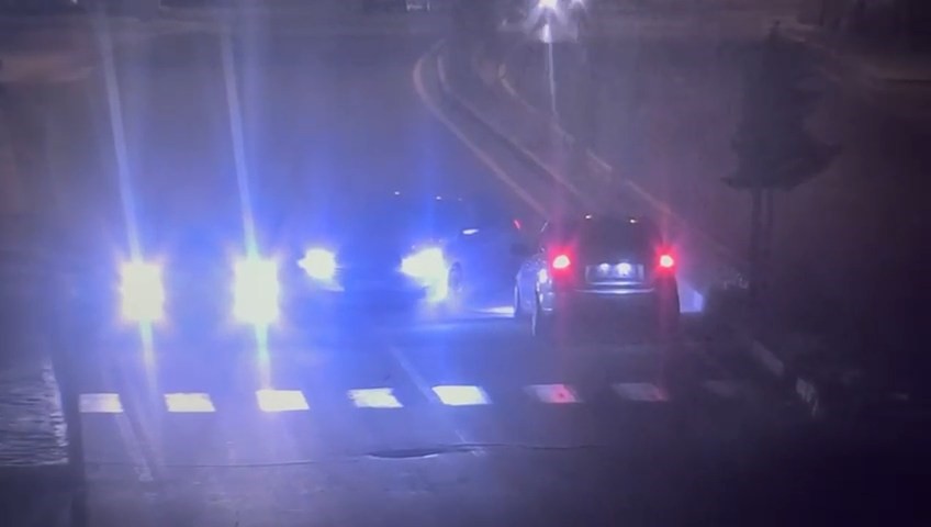 Ters şeride girdi, uyaranlara küfürle karşılık verdi