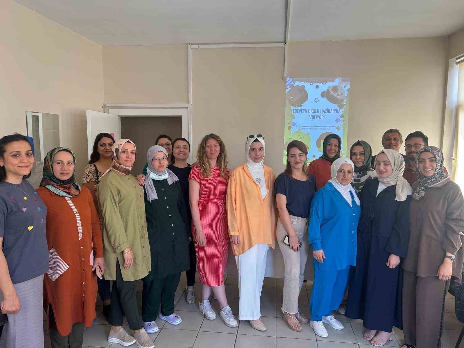 Sağlıklı Hayat Merkezi ’Ebeveyn Okulu’ ilk mezunlarını verdi