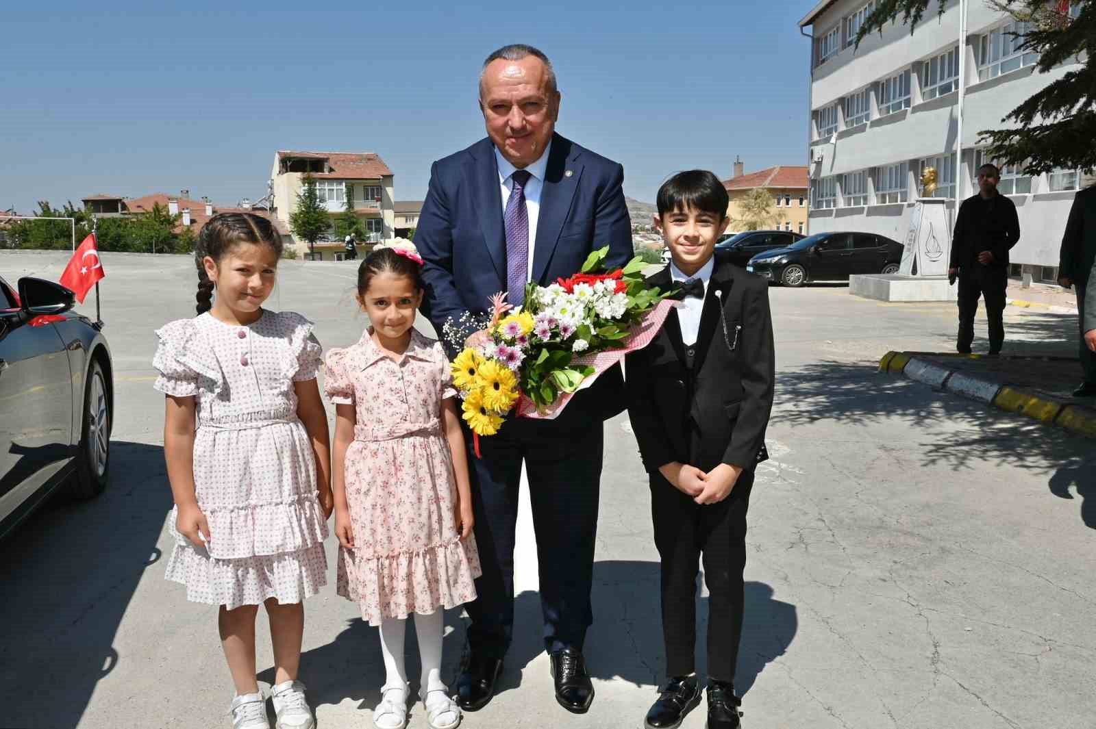 Nevşehir&rsquo;de 48 bin &ouml;ğrenci karne aldı
