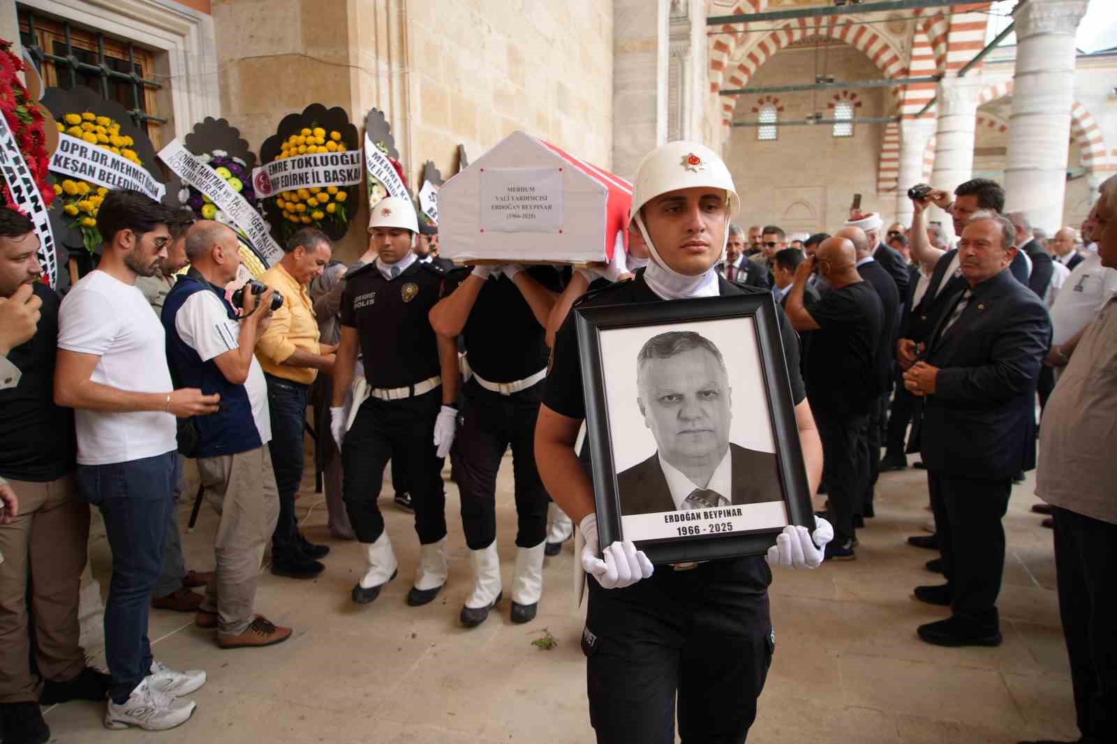 Vali Yardımcısı Beypınar’a veda