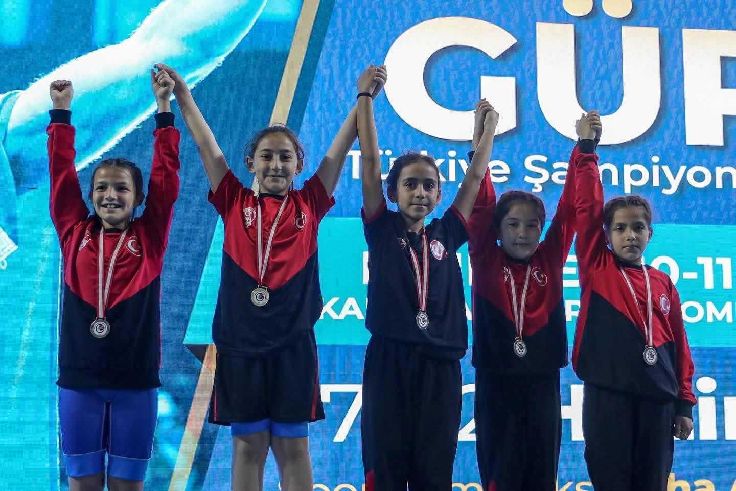 Genç sporcular Aydın’ı başarıyla temsil etti