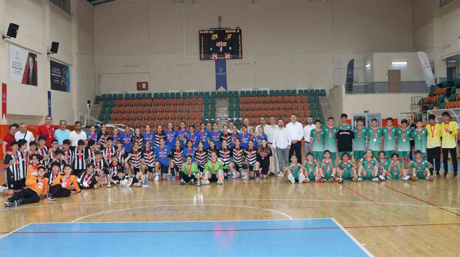 Aydın’da Minikler Kız-Erkek Hentbol Türkiye Şampiyonası tamamlandı