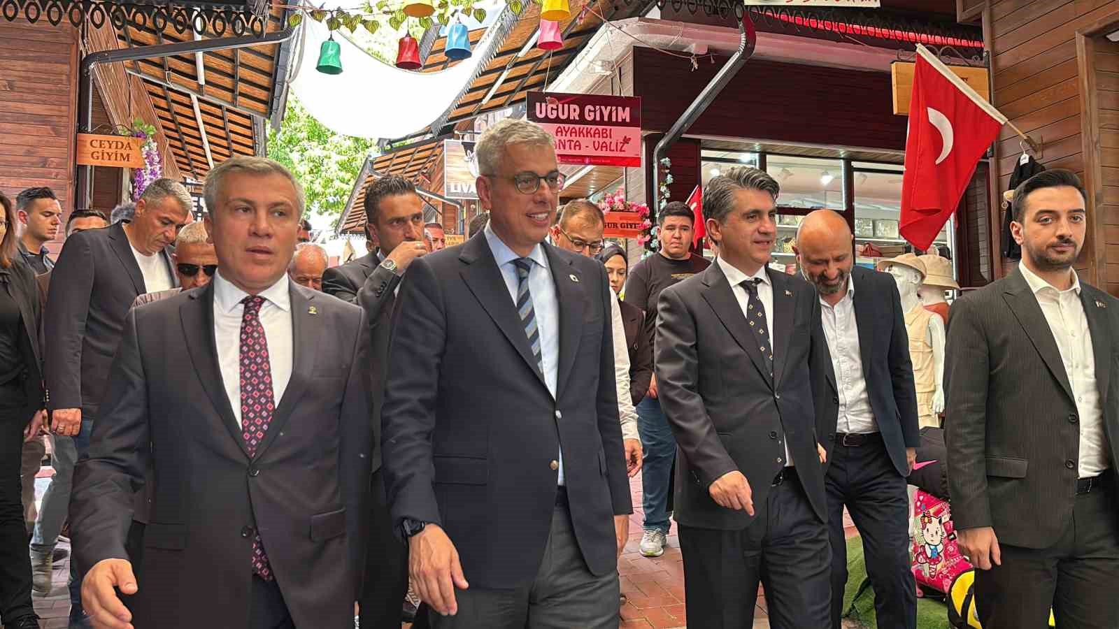 Sağlık Bakanı Memişoğlu: "Gelişmiş ülkelerin hayal bile edemeyeceği bazı şeyleri yaptık"
