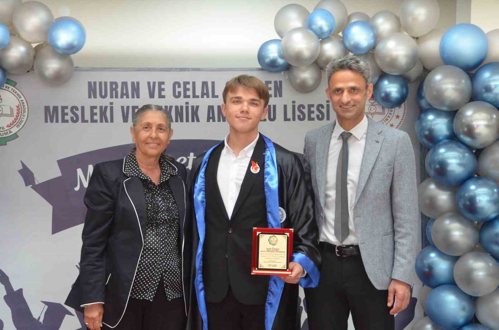 Nuran-Celal Gülşen MTAL’de mezuniyet coşkusu
