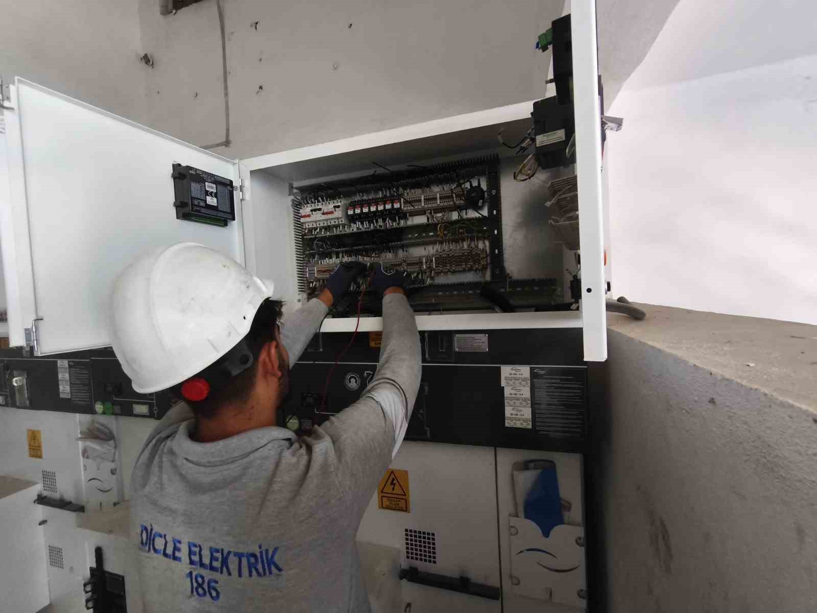 Şanlıurfa’da trafolara hırsız girdi