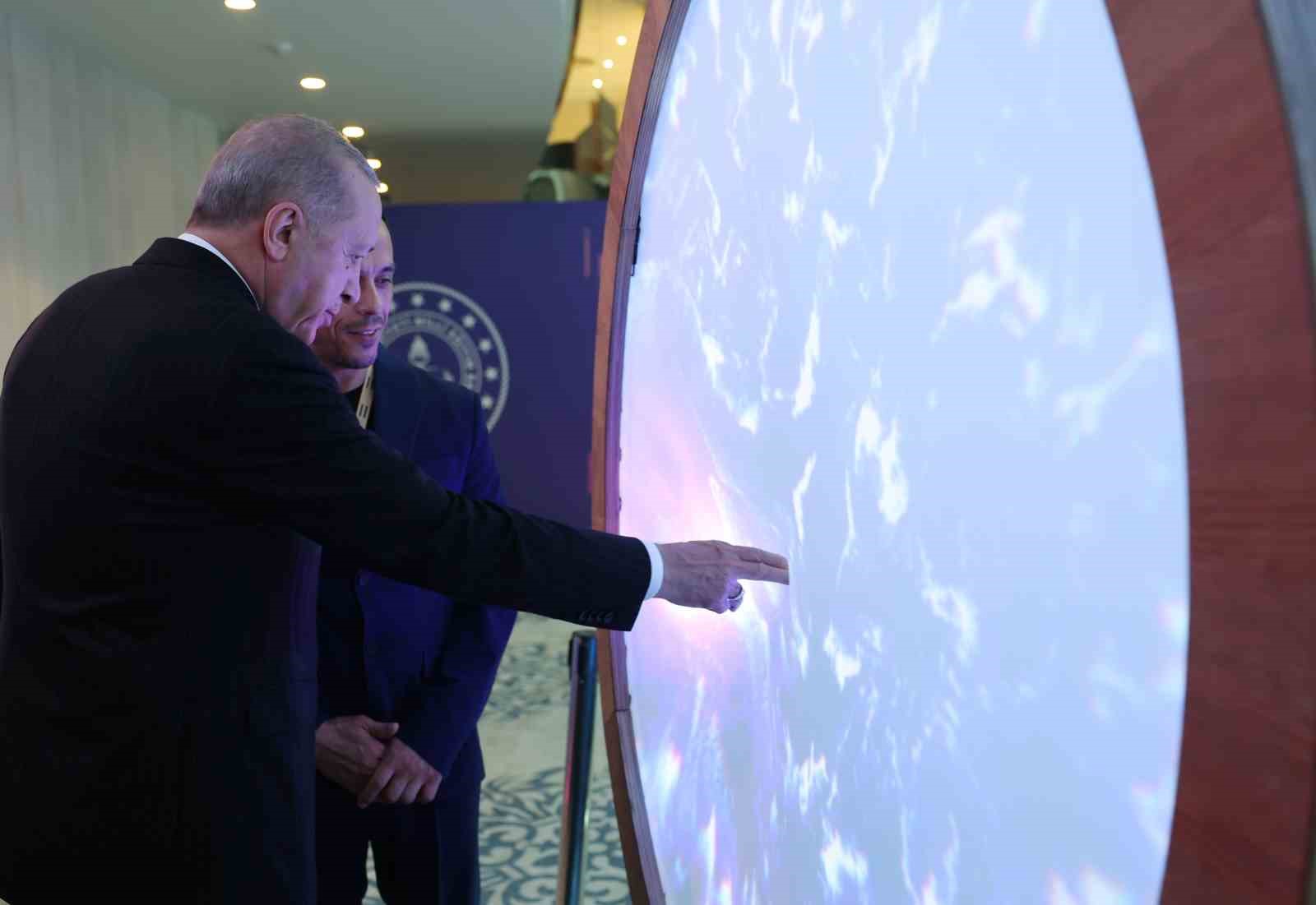 Cumhurbaşkanı Erdoğan: "Eğitimde teknolojik altyapı sağlama bakımından OECD ülkeleri arasında üst sıralarda yer alıyoruz"