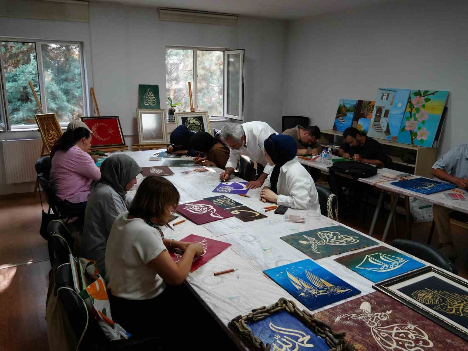 Hem meslek hem hobi ediniyorlar
