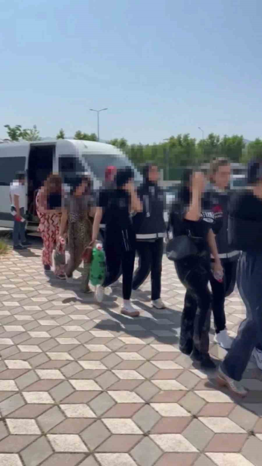 Fuhuş operasyonunda 6 şüpheli yakalandı, 6 mağdur kadın kurtarıldı