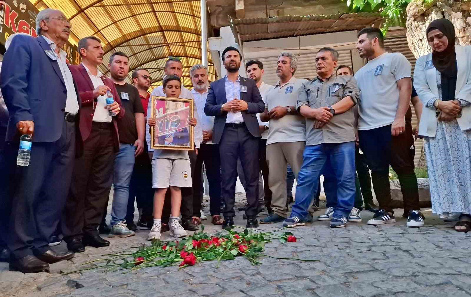 Başkan Ateş vurulduğu yerde anıldı