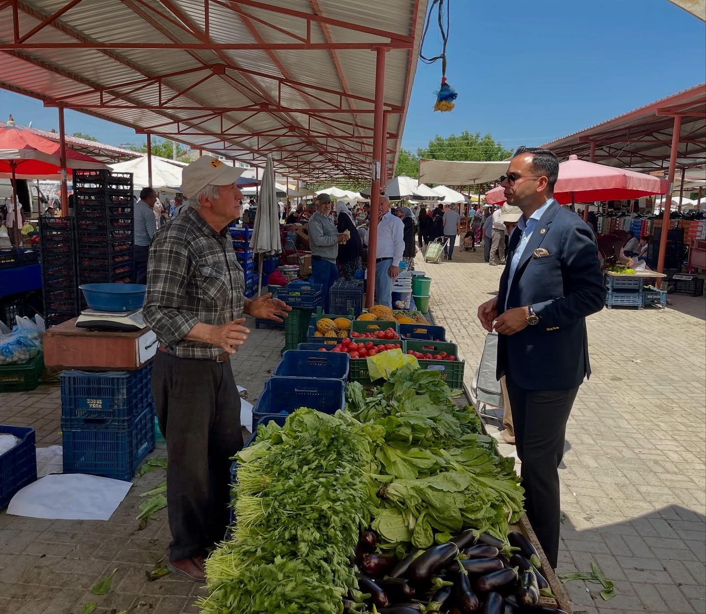Kaymakam Aslan pazar yerini ziyaret etti
