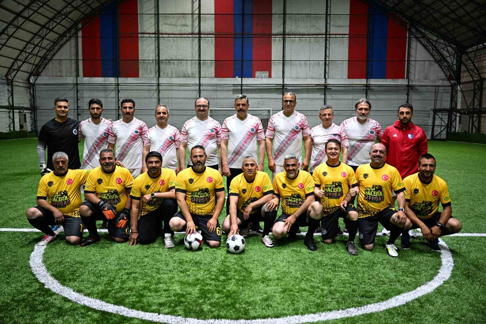 Erzurum bürokrasisi bu defa halı sahada buluştu