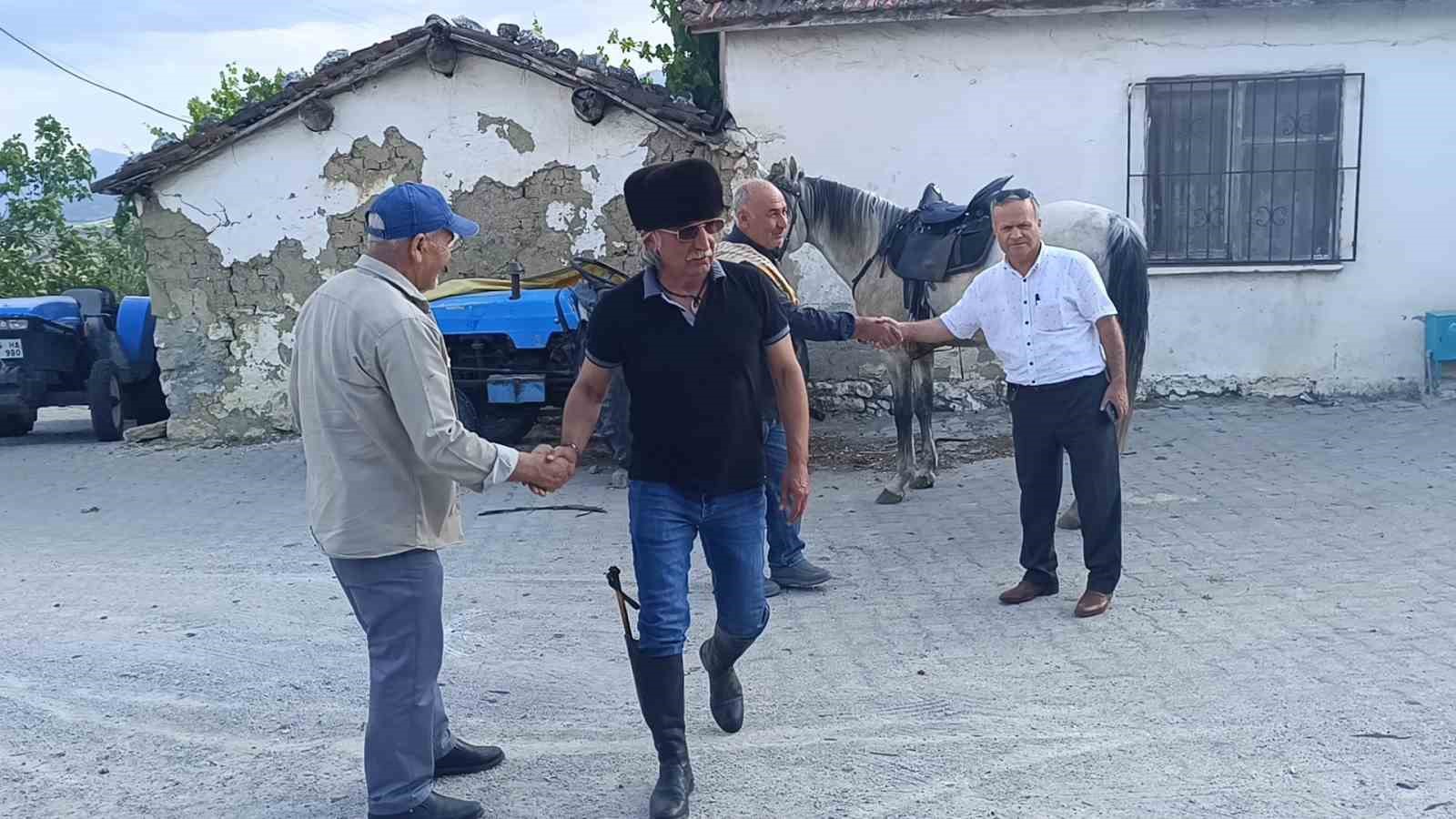 Kaymakamın atı köylünün gönlünü şaha kaldırdı
