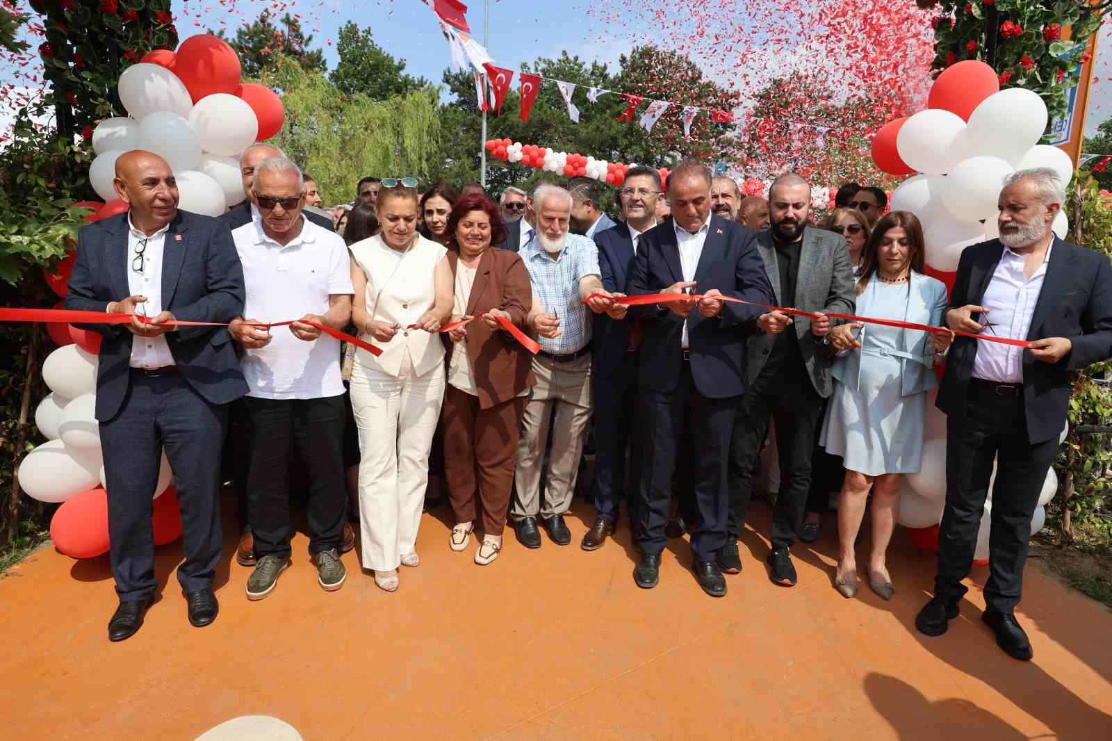 &Ccedil;ekmek&ouml;y Şehit &Uuml;steğmen Arif Kalafat Doğa Parkı a&ccedil;ıldı
