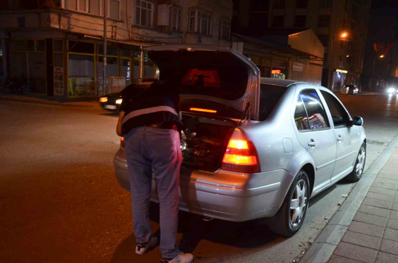 Bafra&rsquo;da huzur uygulaması: Silah ve uyuşturucu ele ge&ccedil;irildi
