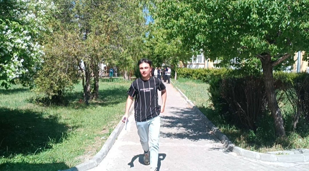 Sınava ge&ccedil; kalan adayların imdadına motorize polisler yetişti
