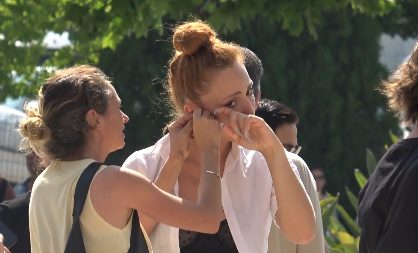 Tüm veliler onun için seferber oldu, Genç kızın hayalleri kulağındaki takı yüzünden yarım kaldı