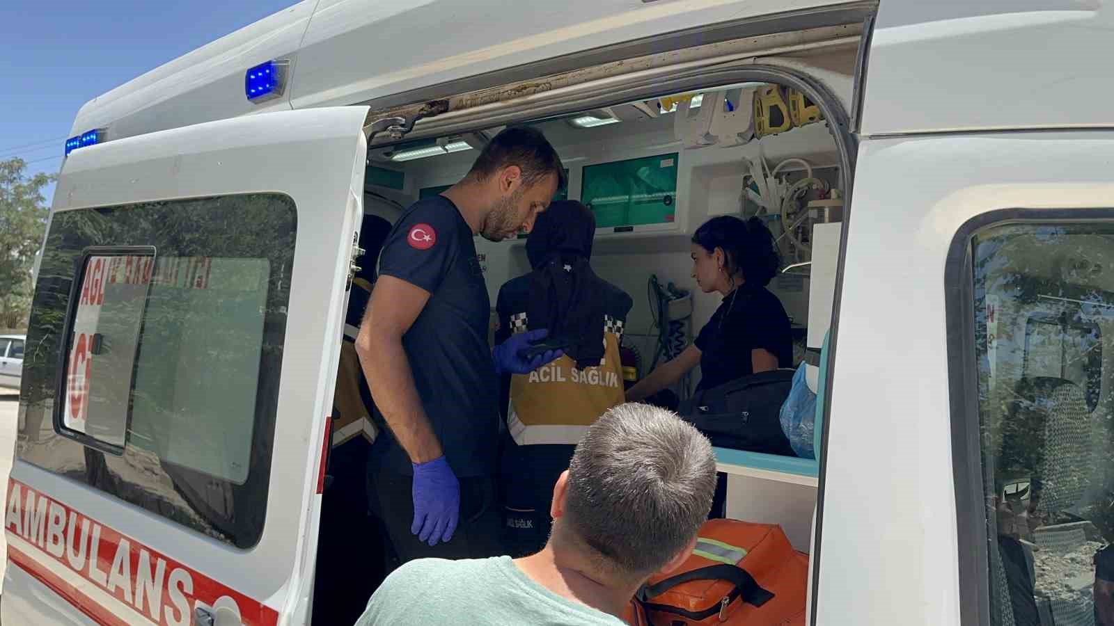 Sokak ortasında sopalı saldırıya uğrayan genç yaralandı