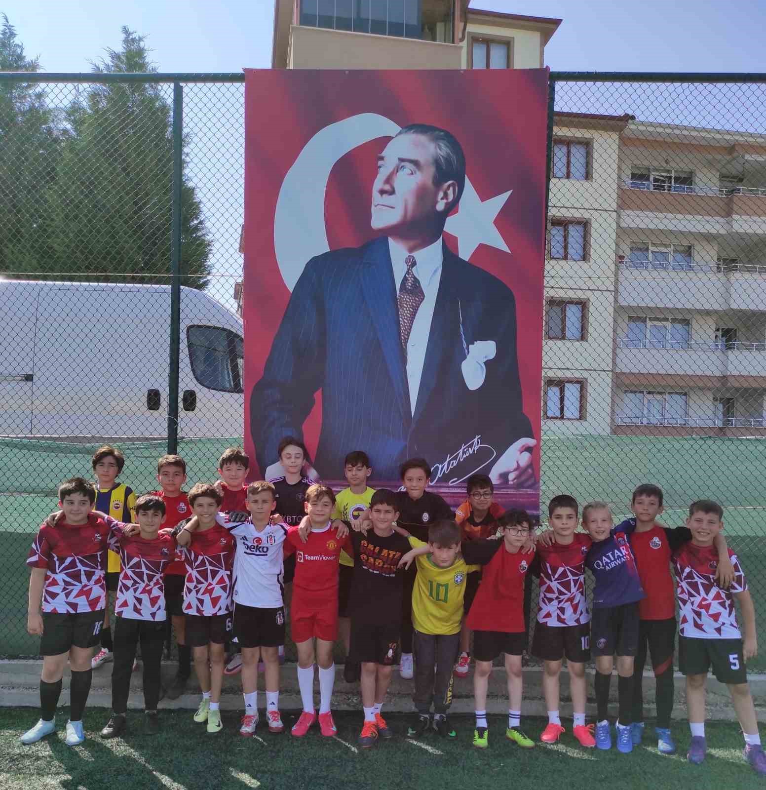 Geleceğin yıldız adayları tam not aldı
