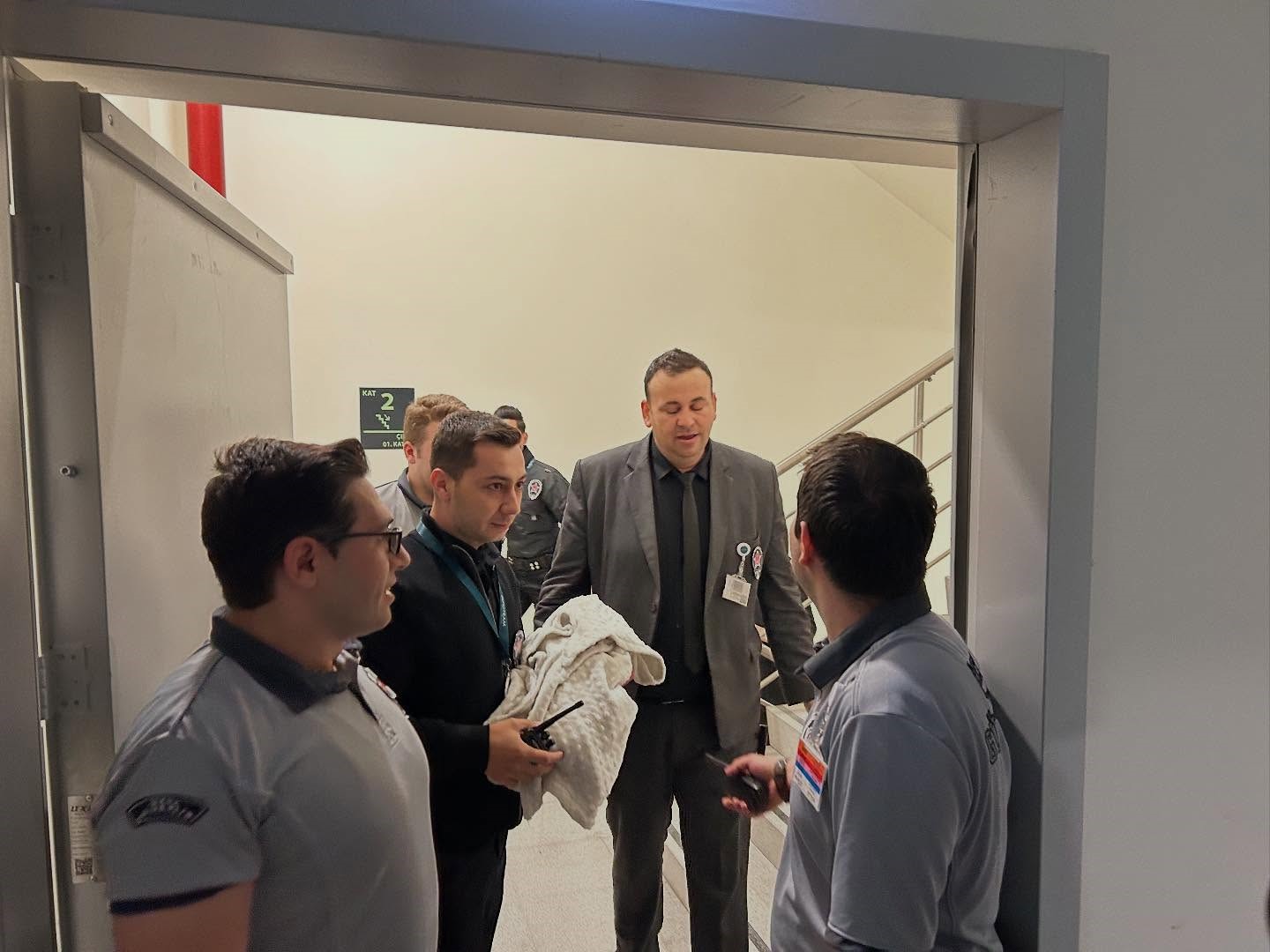 K&uuml;tahya Şehir Hastanesi&rsquo;nde "Pembe Kod" tatbikatı ger&ccedil;ekleştirildi
