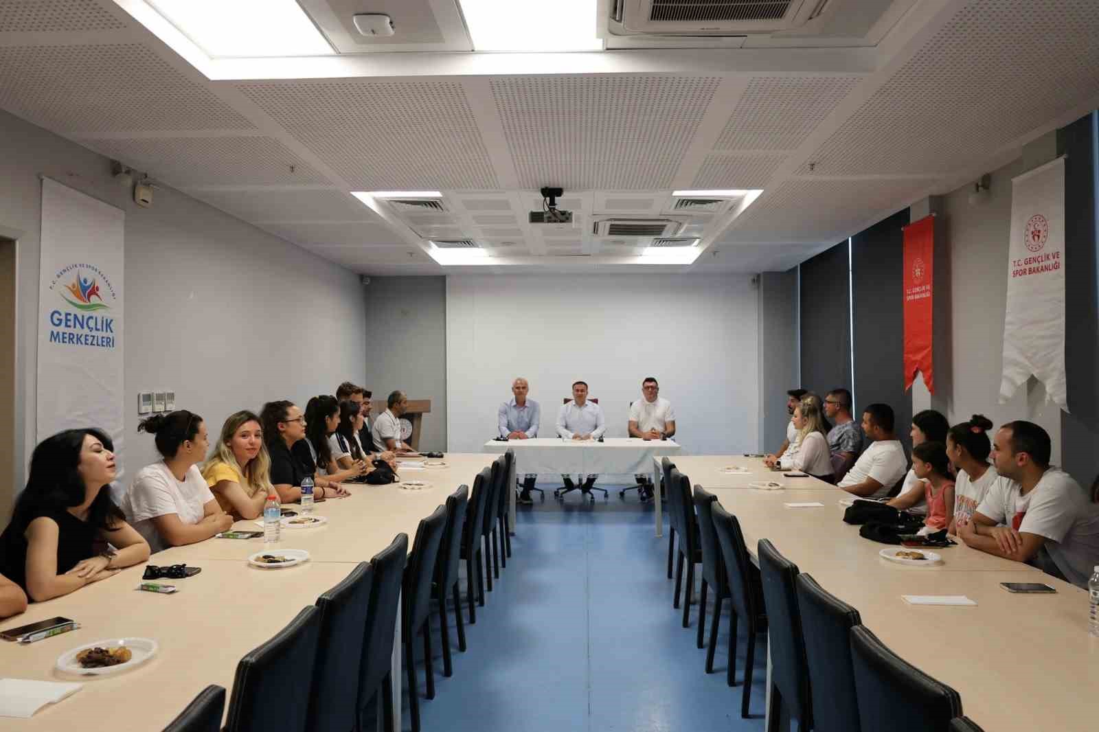 Bilecik&rsquo;te D&uuml;nya Antren&ouml;rler G&uuml;n&uuml; kutlandı
