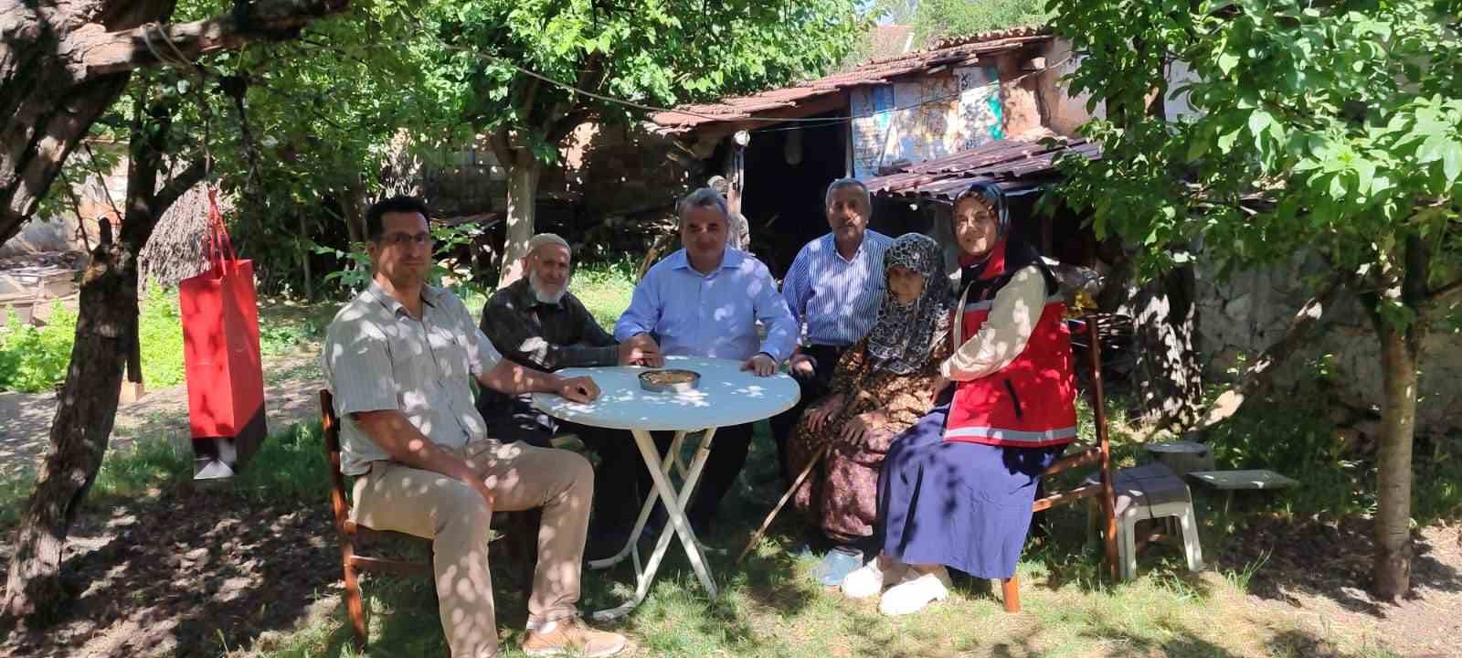 71 yıldır aynı yastığa baş koyuyorlar
