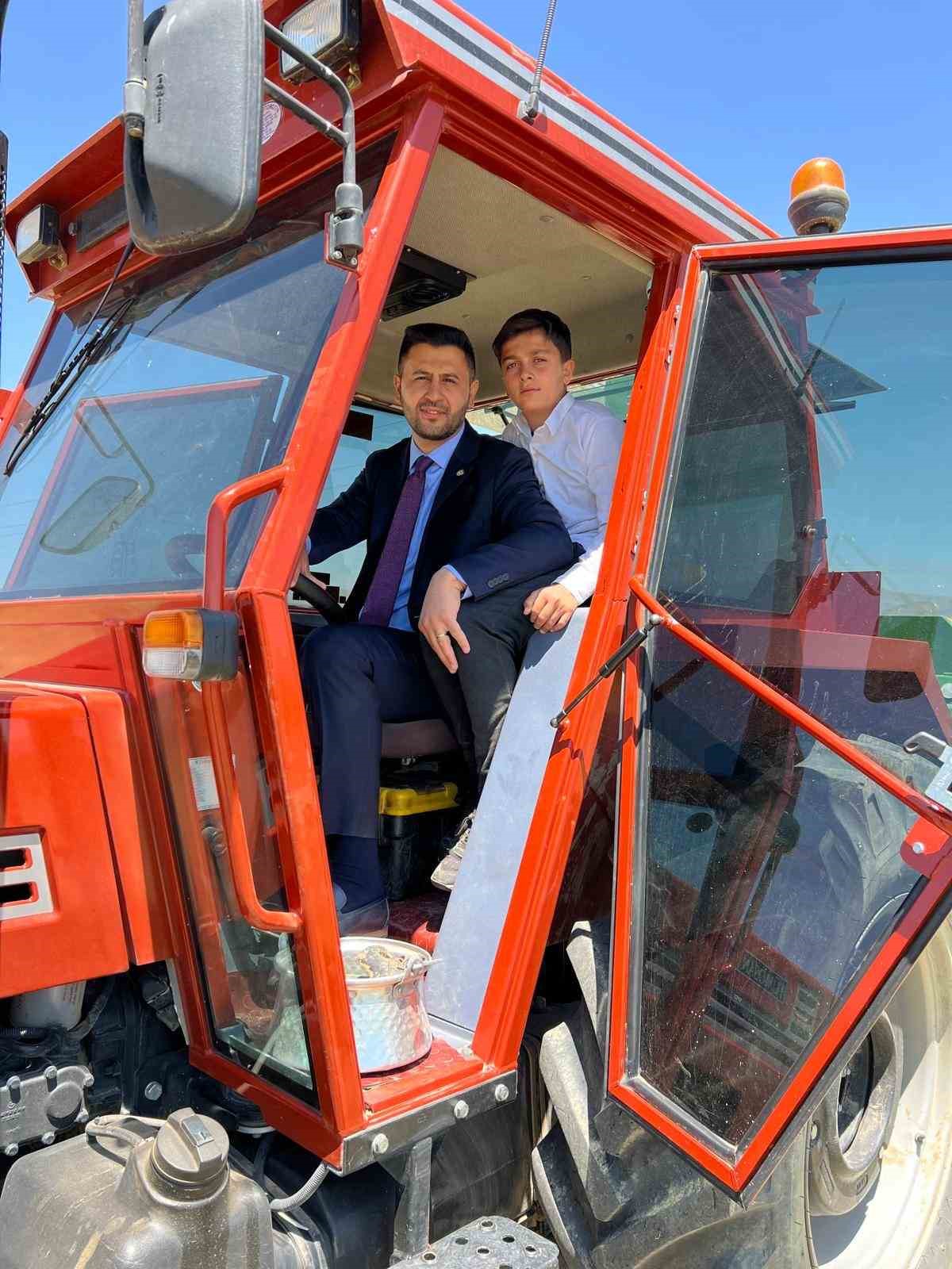 Y&uuml;ksekova&rsquo;da imece geleneği makineleşmeye ge&ccedil;iş yaptı
