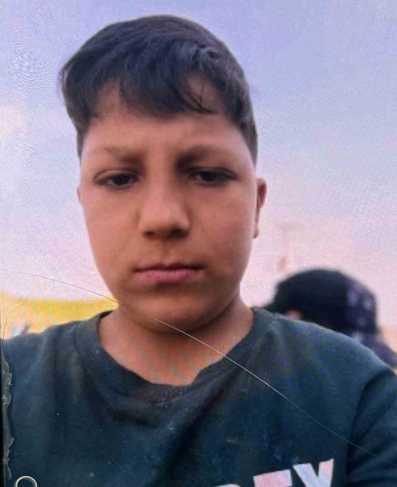 Gaziantep&rsquo;te serinlemek i&ccedil;in baraja giren 14 yaşındaki &ccedil;ocuk hayatını kaybetti
