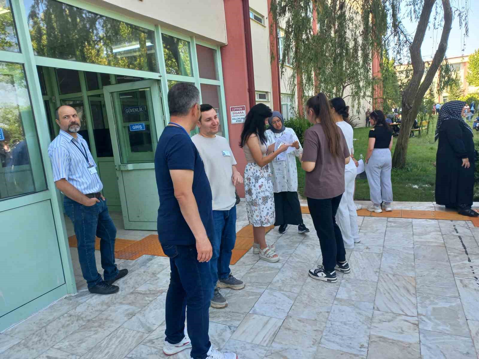 Öğrenci kimliğini unuttu, sınav hayali yarım kaldı