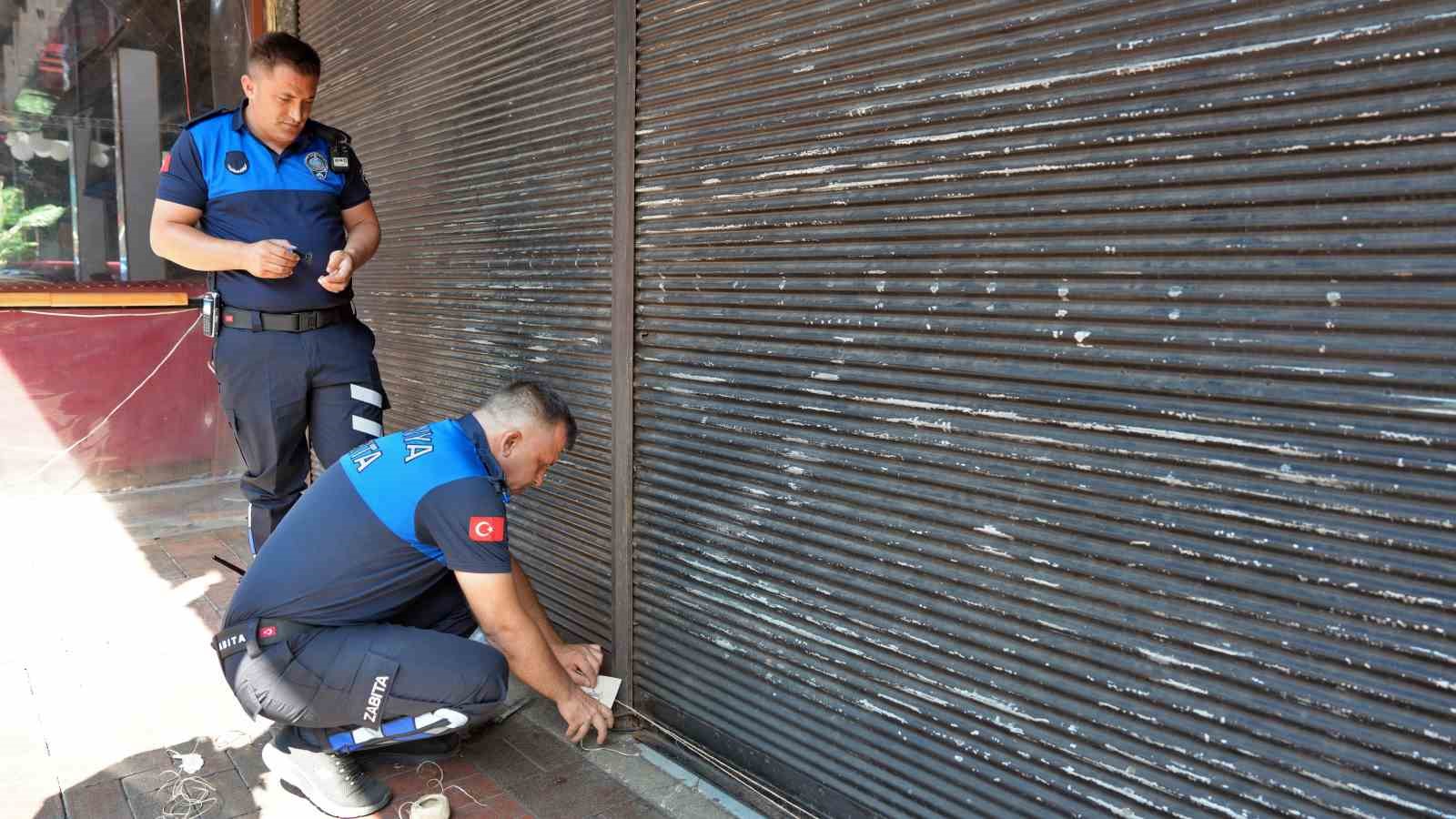 Alanya&rsquo;da adaba aykırı eylem ger&ccedil;ekleştirilen bar m&uuml;h&uuml;rlendi
