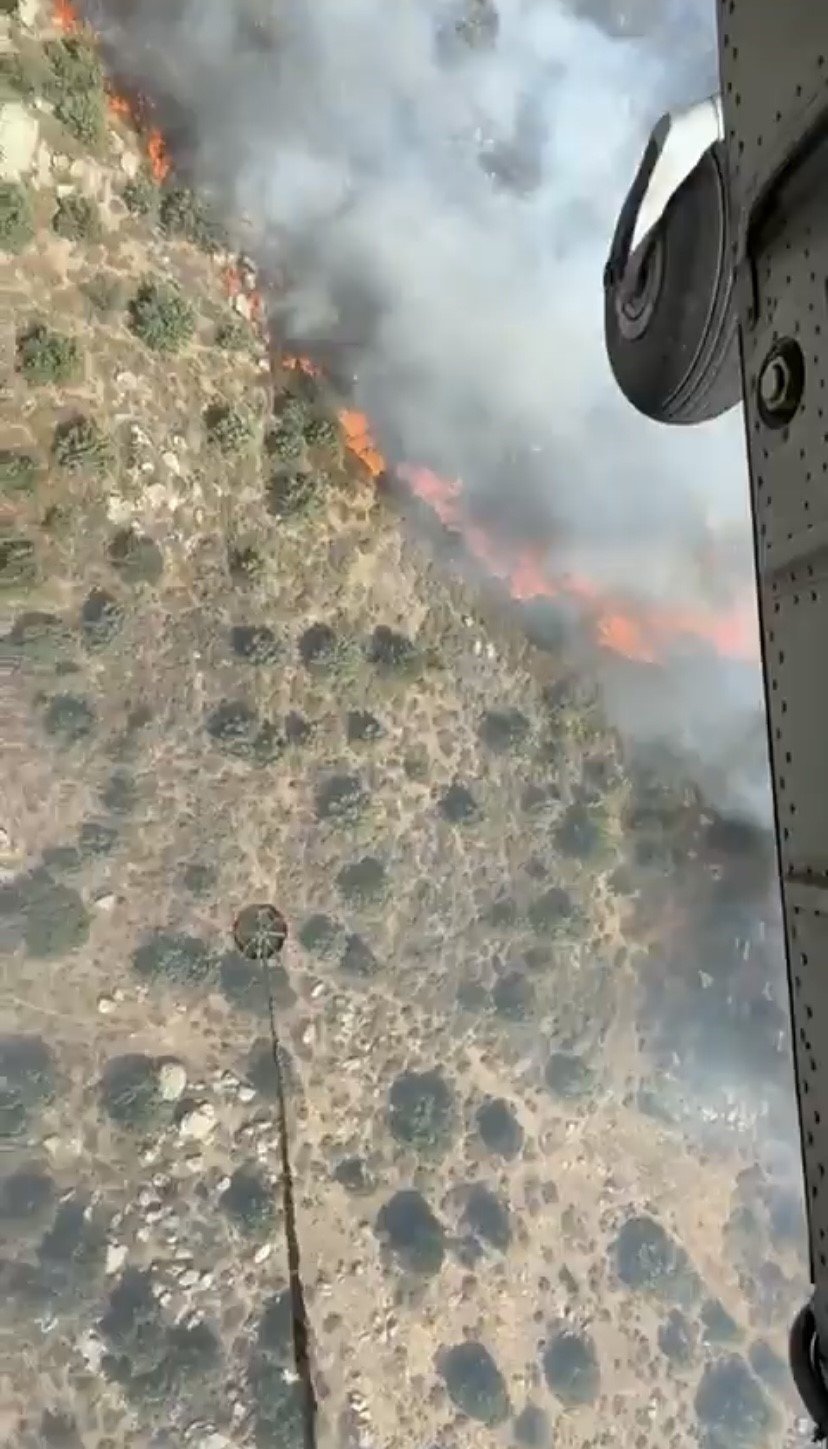 &Ccedil;anakkale&rsquo;de tarım arazisinde &ccedil;ıkan ve ormanlık alana sı&ccedil;rayan yangın kontrol altına alındı
