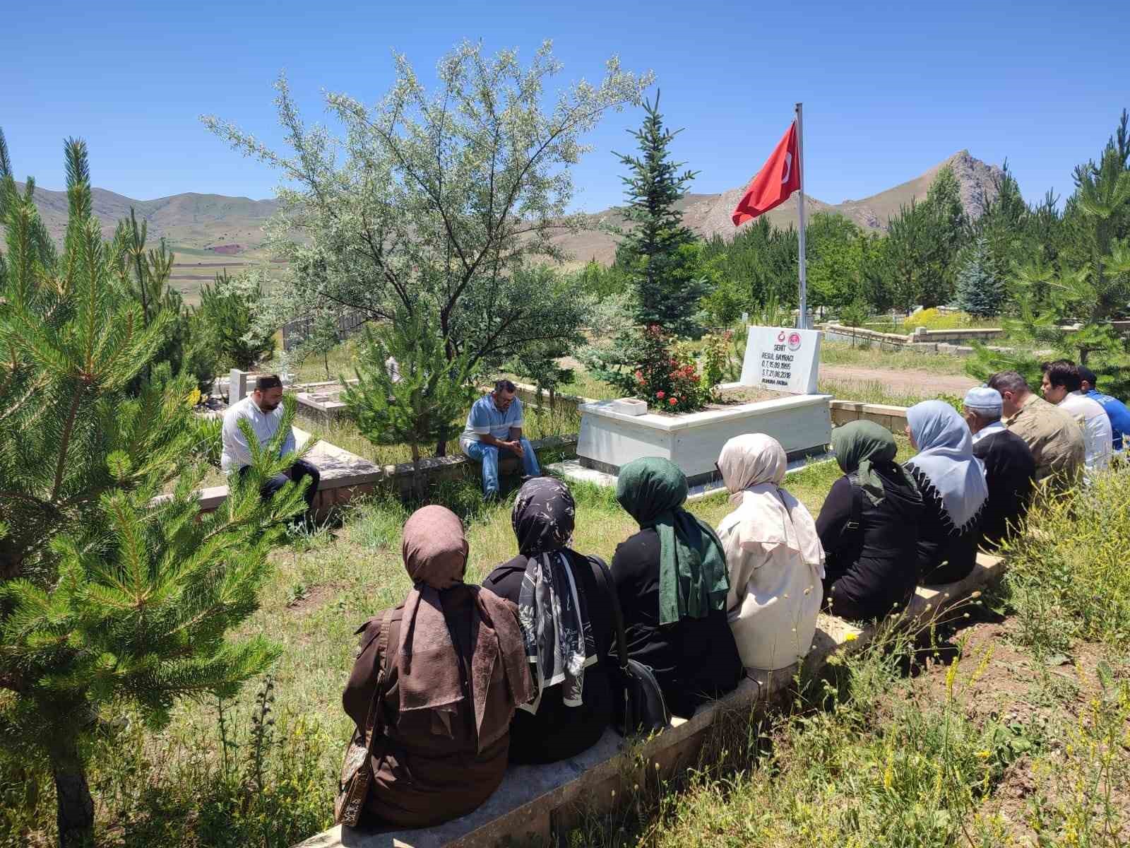 Tercan’da Şehit Bayracı, şehadetinin 7. yıl dönümünde yad edildi