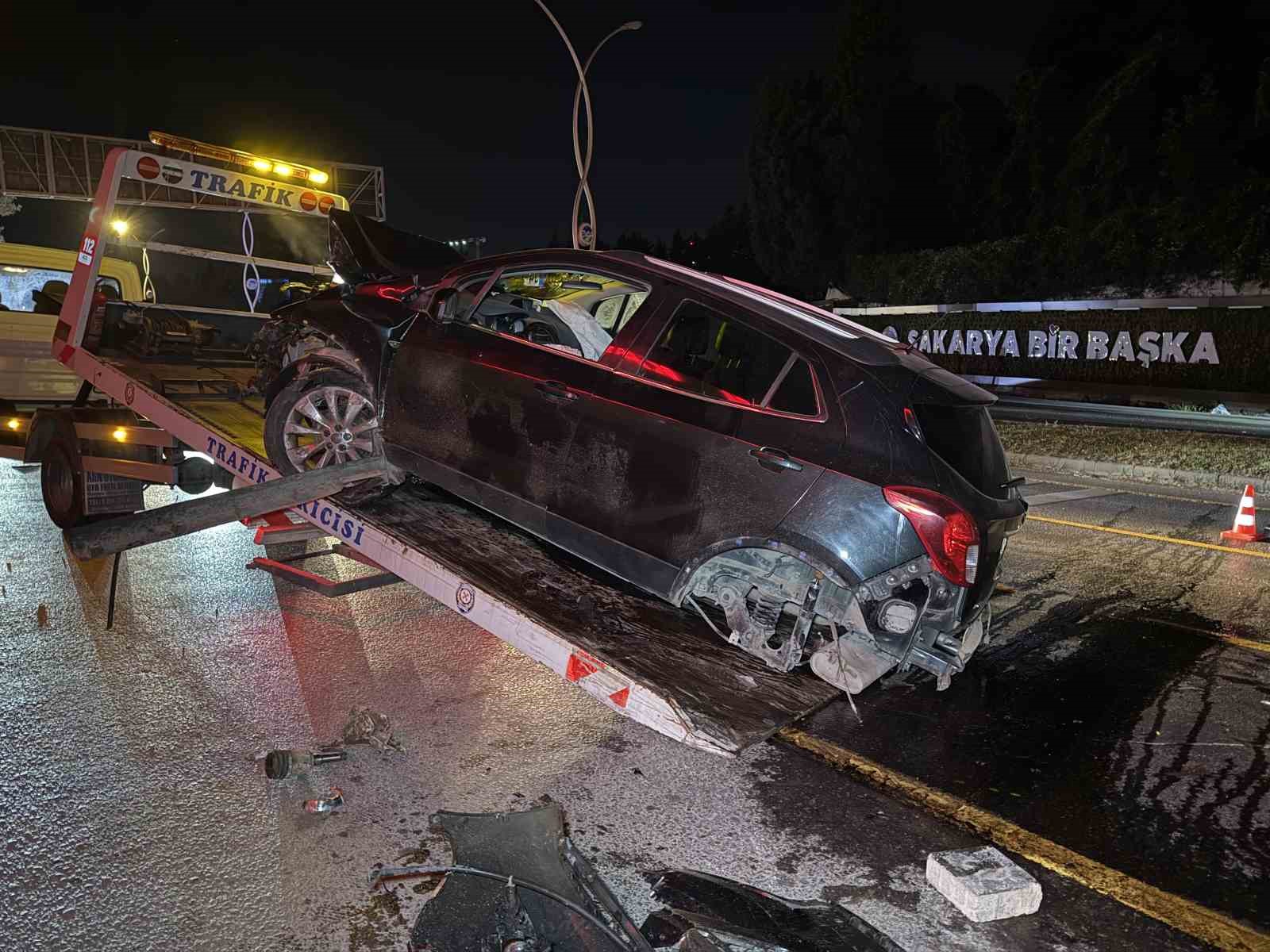 Alkollü sürücü dehşet saçtı: Karşı şeride geçti, ortalık savaş alanına döndü