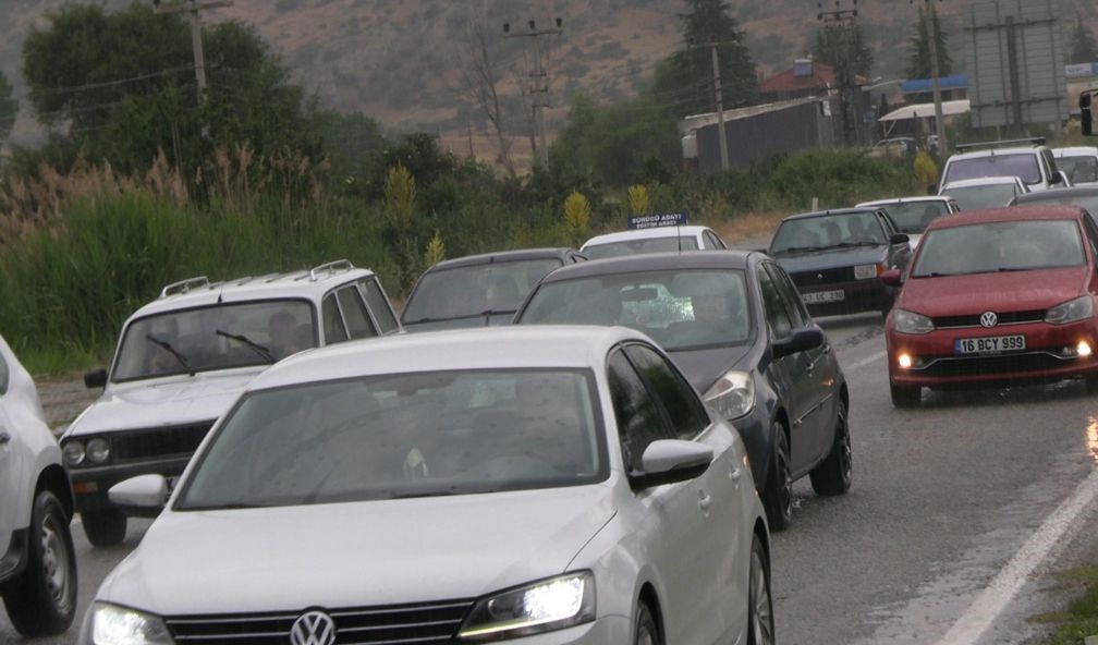 Motosiklet ile otomobil &ccedil;arpıştı: 1 yaralı
