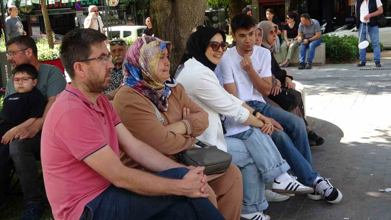 Kimliğini unutan genç: 