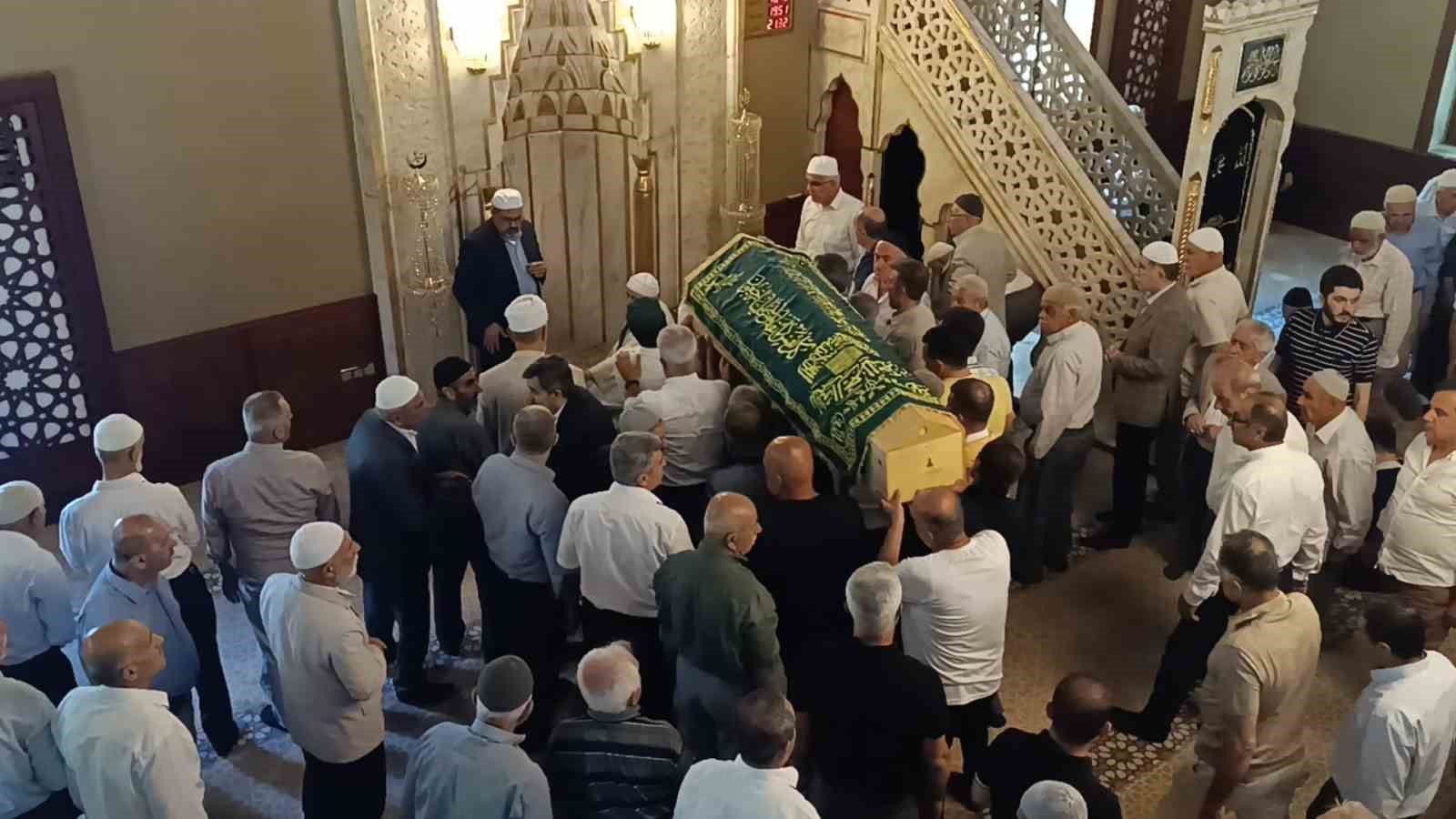Danıştay hakimi, Batman’da aile mezarlığında toprağa verildi
