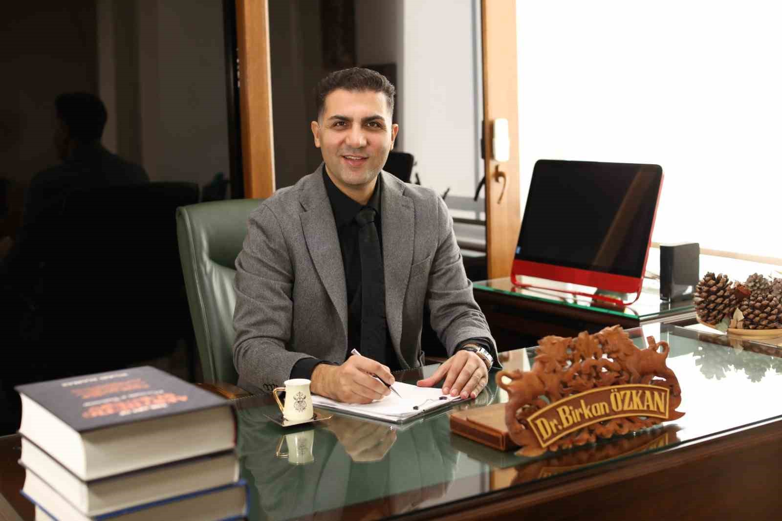 Prof. Dr. Özkan: "Türkiye’deki havuzların yüzde 68’i diş minesini aşındıracak kadar asidik"