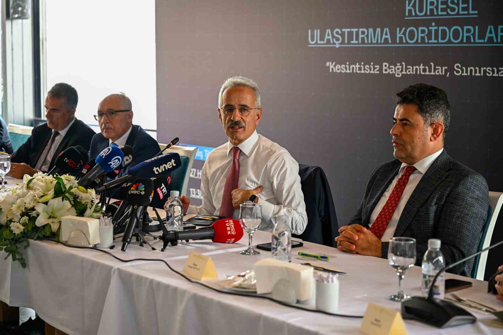 Bakan Uraloğlu’ndan ‘Yap-İşlet-Devret’ açıklaması