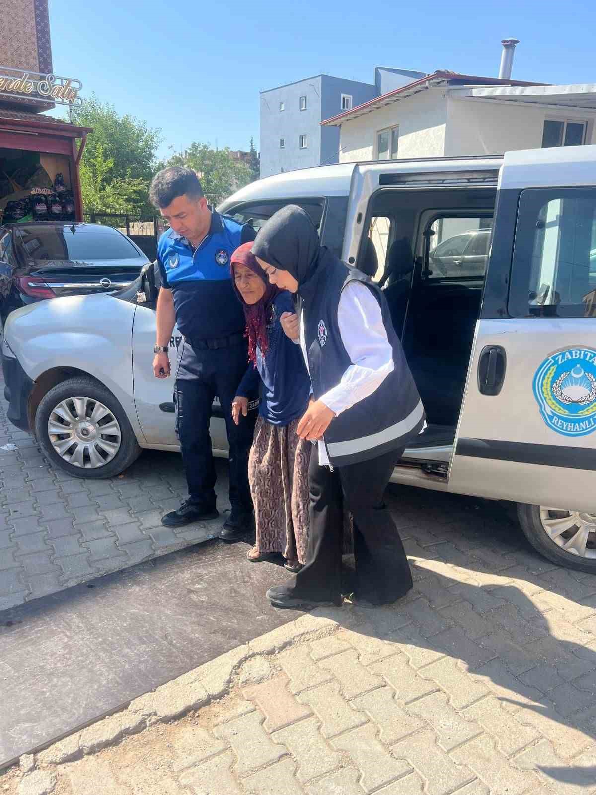 Yürümekte güçlük çeken kadına Başkan Yumuşak’tan takdir toplayan merhamet