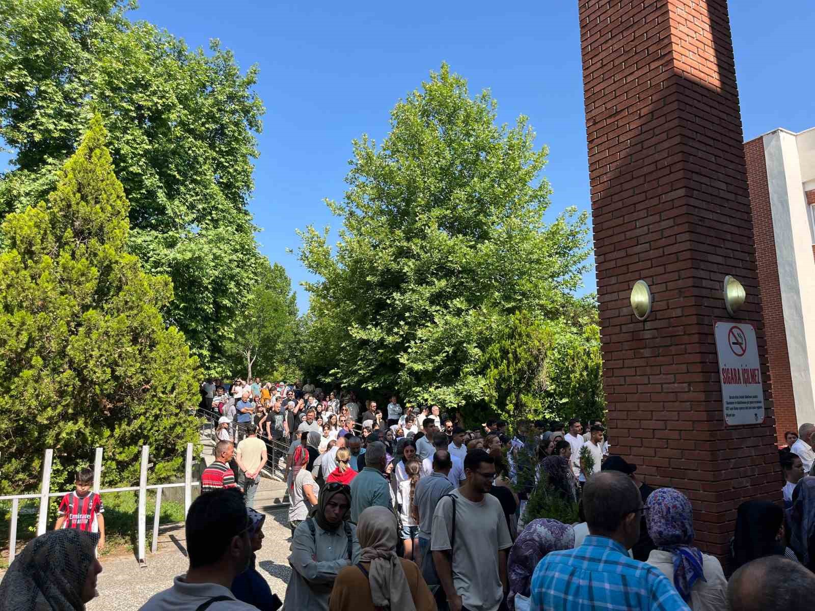 Isparta’da YKS’nin ikinci oturumu AYT heyecanı sona erdi