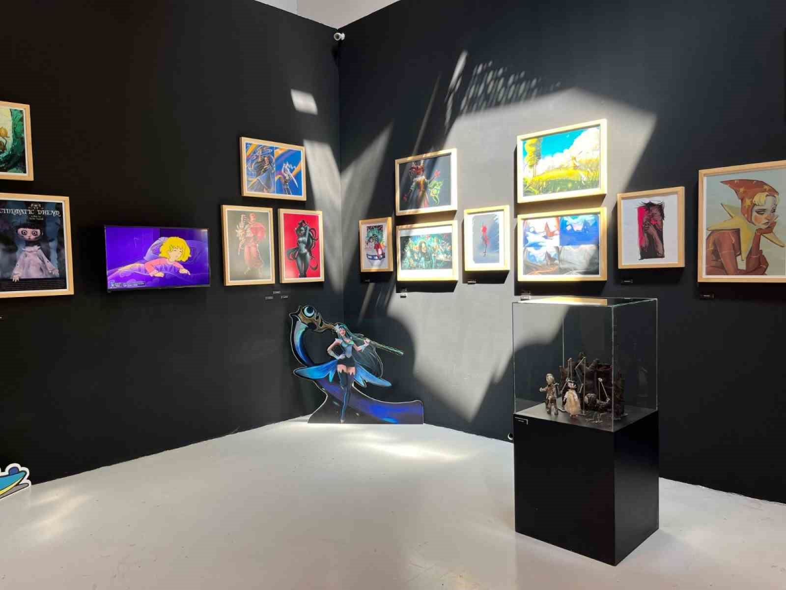 Anadolu Üniversitesi GSF 40. yılını "Yörüngeler" sergisiyle kutladı