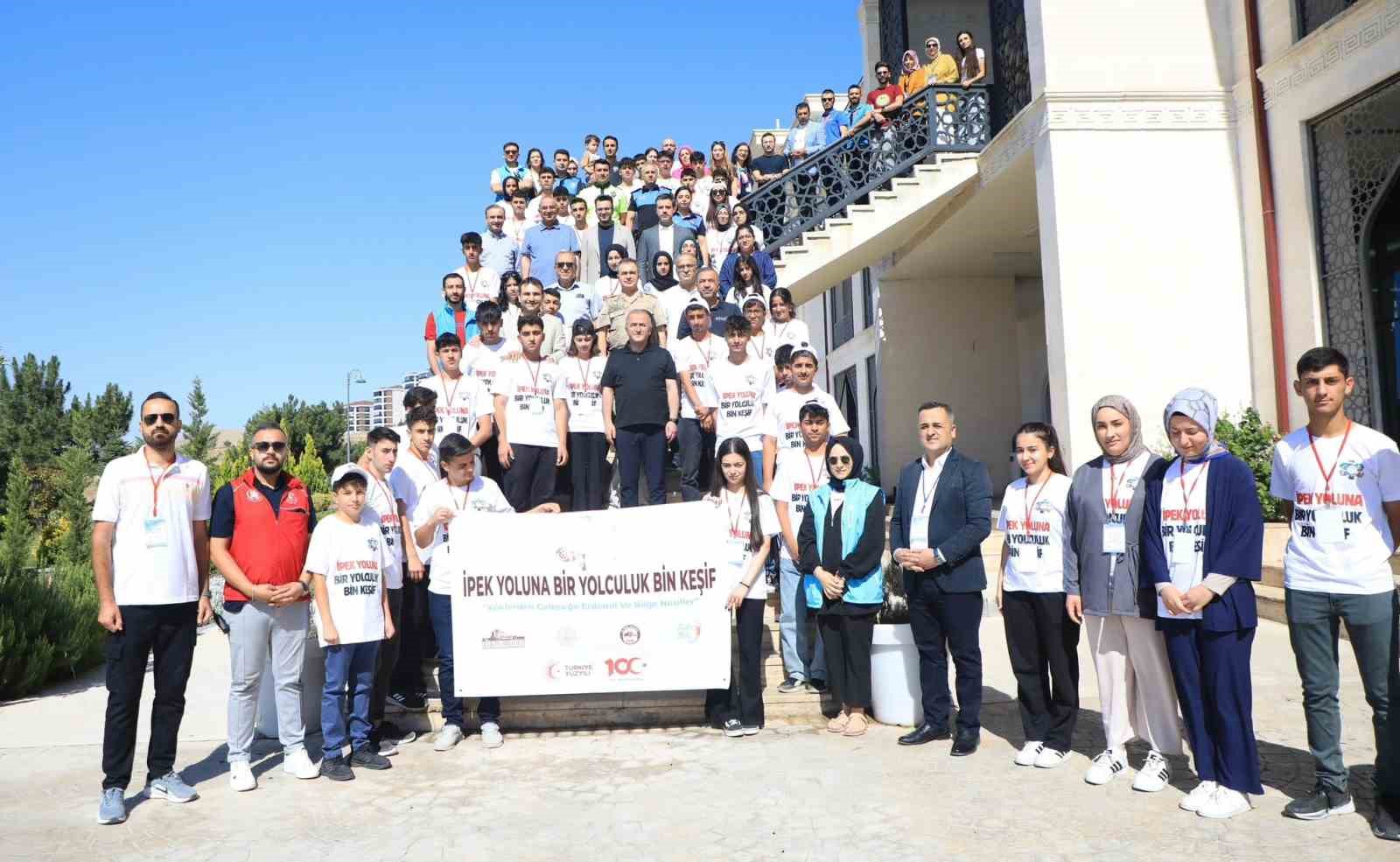 Elazığ&rsquo;da "İpek Yoluna Bir Yolculuk Bin Keşif" projesi s&uuml;r&uuml;yor
