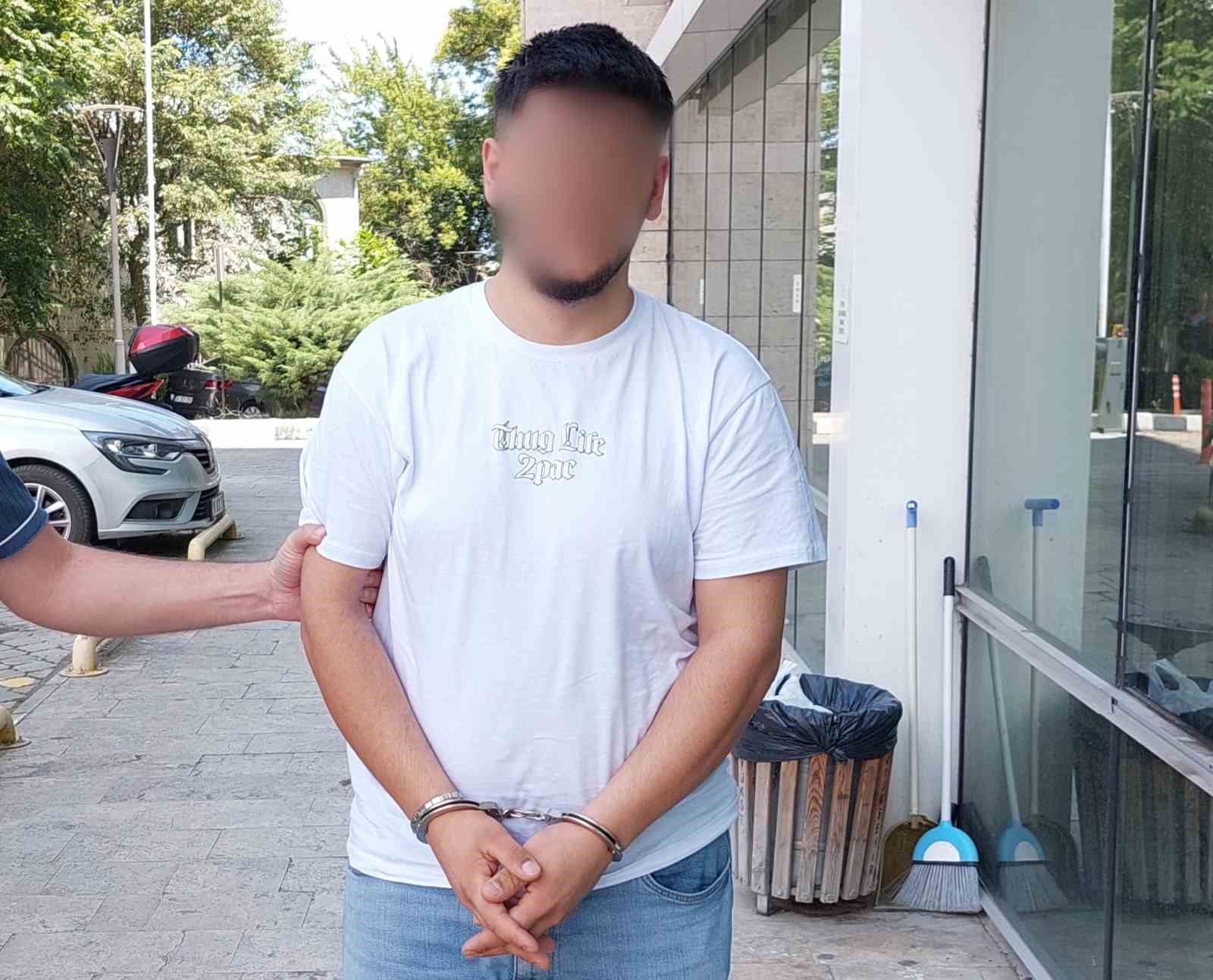 Uyuşturucu ticaretinden gözaltına alındı